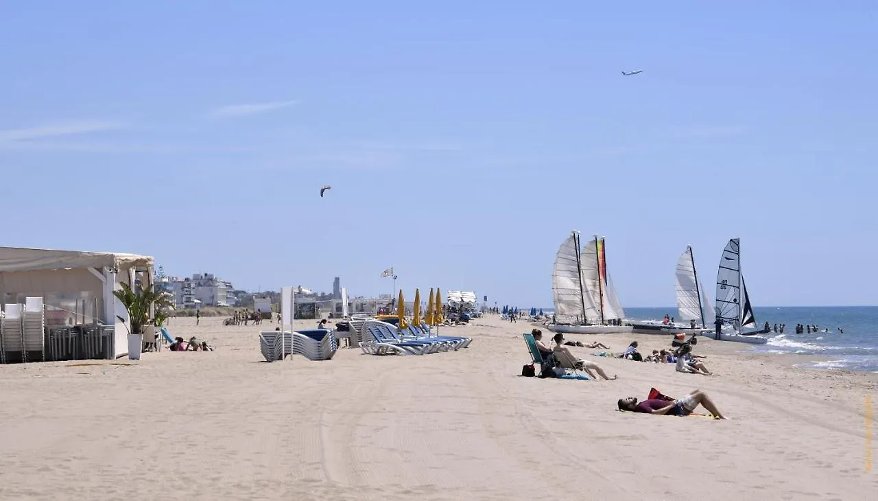 Hotel Playafels Castelldefels