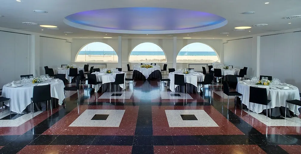 Hotel Playafels Castelldefels 4*,