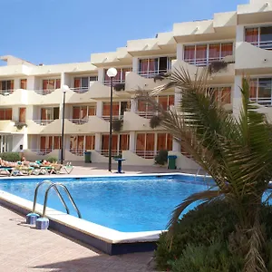 apartamentos-bora-bora.ibizaislandhotels.net/